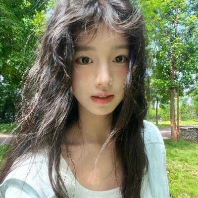 布兰卡和弹吉他的人